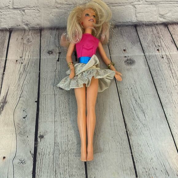 Jem & The Holograms Glitter and Gold Vintage Jerrica Doll - Picture 6 of 6